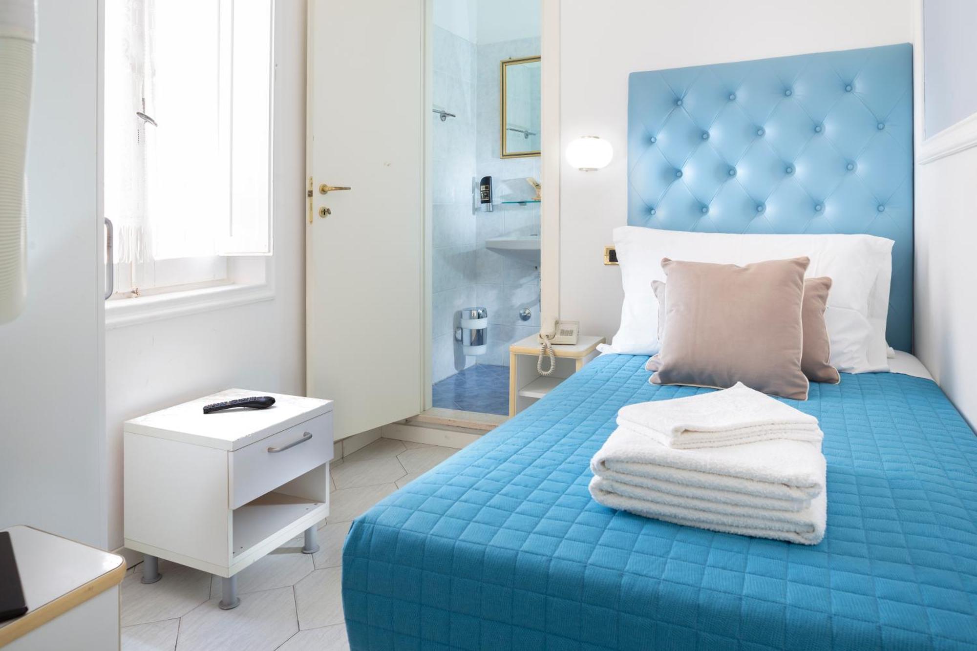 Hotel Italia Boutique Rimini Bagian luar foto