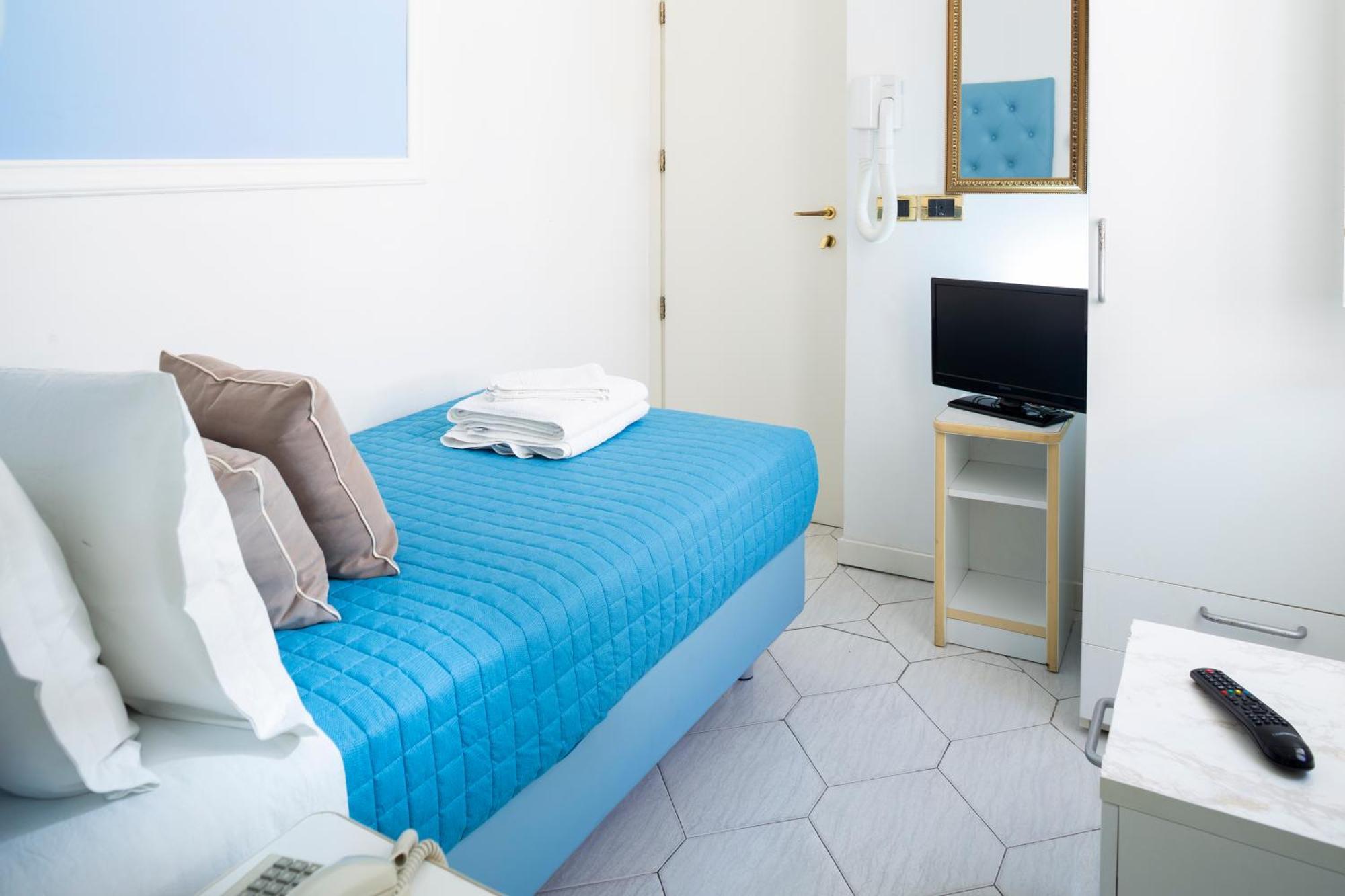 Hotel Italia Boutique Rimini Bagian luar foto