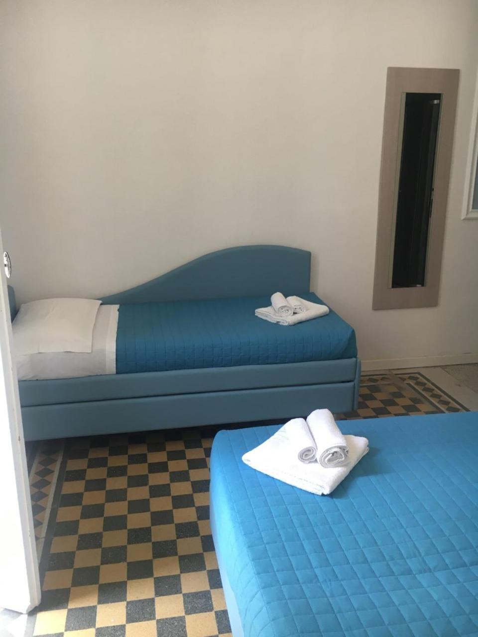 Hotel Italia Boutique Rimini Bagian luar foto