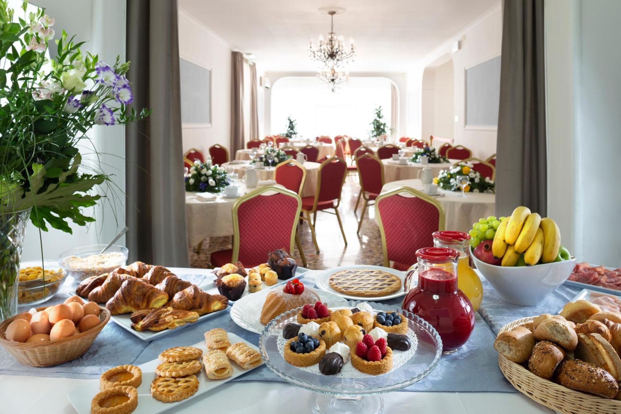 Hotel Italia Boutique Rimini Bagian luar foto