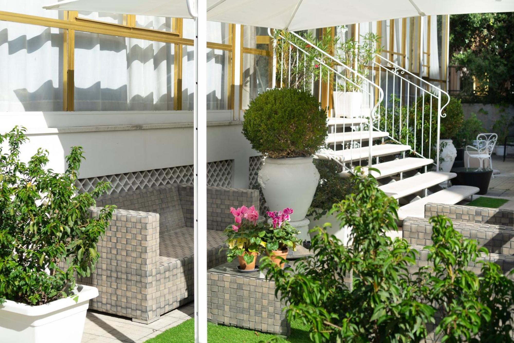 Hotel Italia Boutique Rimini Bagian luar foto