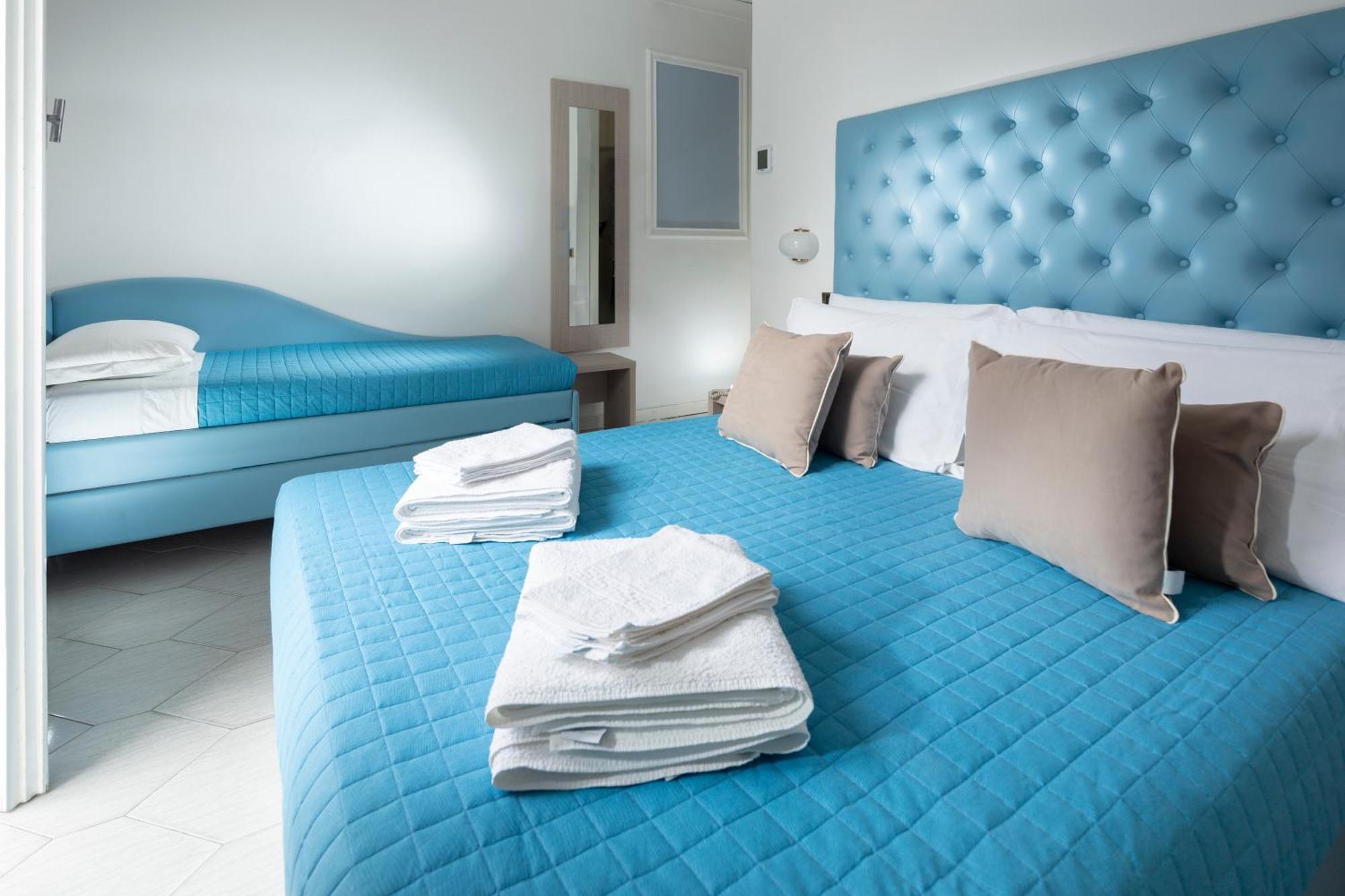Hotel Italia Boutique Rimini Bagian luar foto