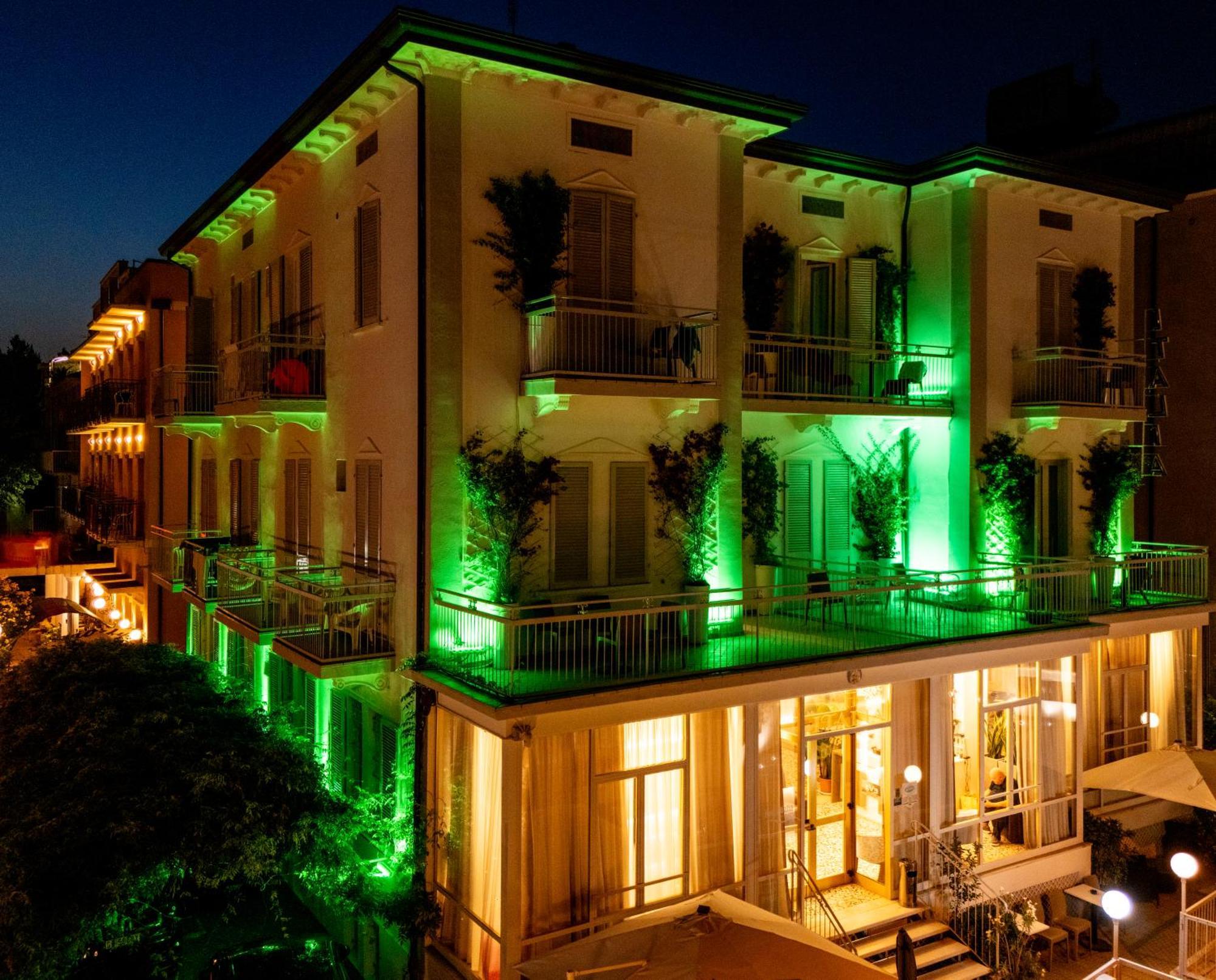 Hotel Italia Boutique Rimini Bagian luar foto