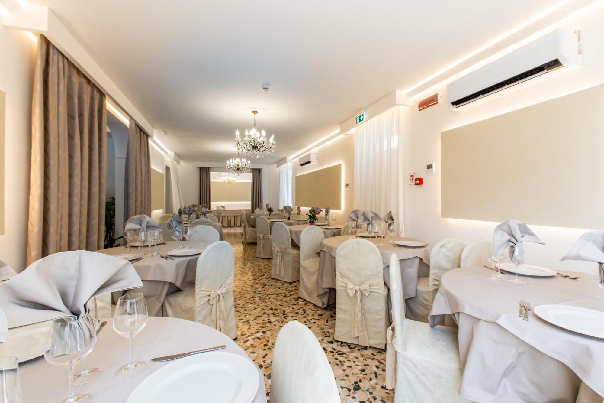 Hotel Italia Boutique Rimini Bagian luar foto