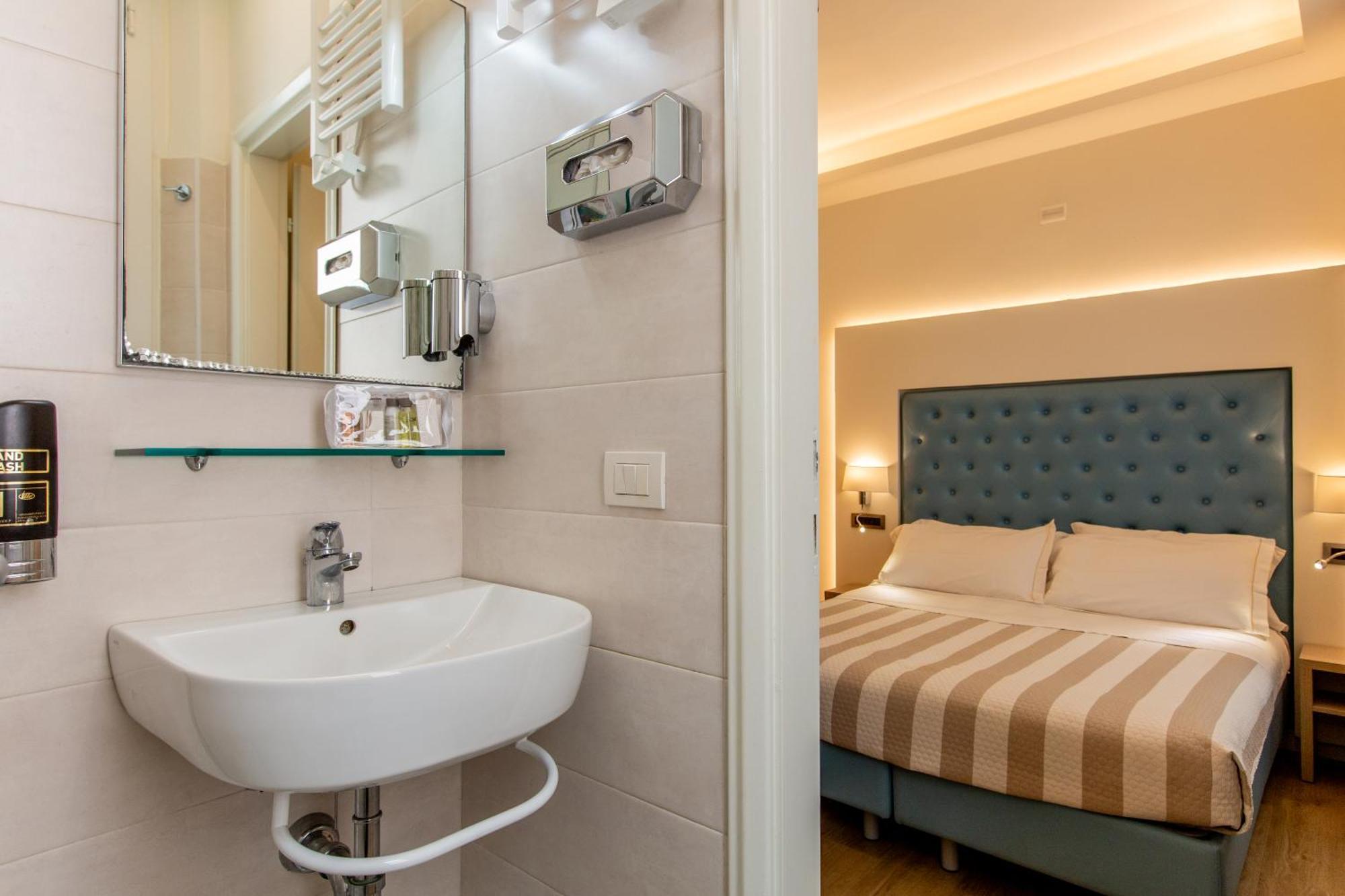 Hotel Italia Boutique Rimini Bagian luar foto
